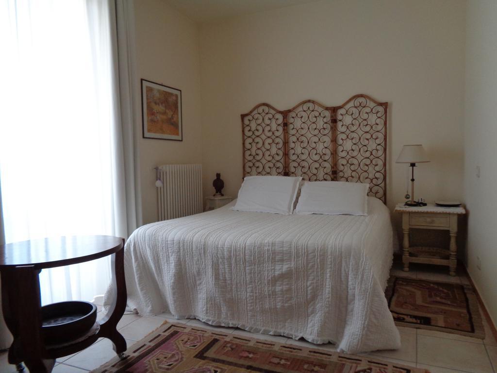 Liz Beth Apartment Lucca Bilik gambar